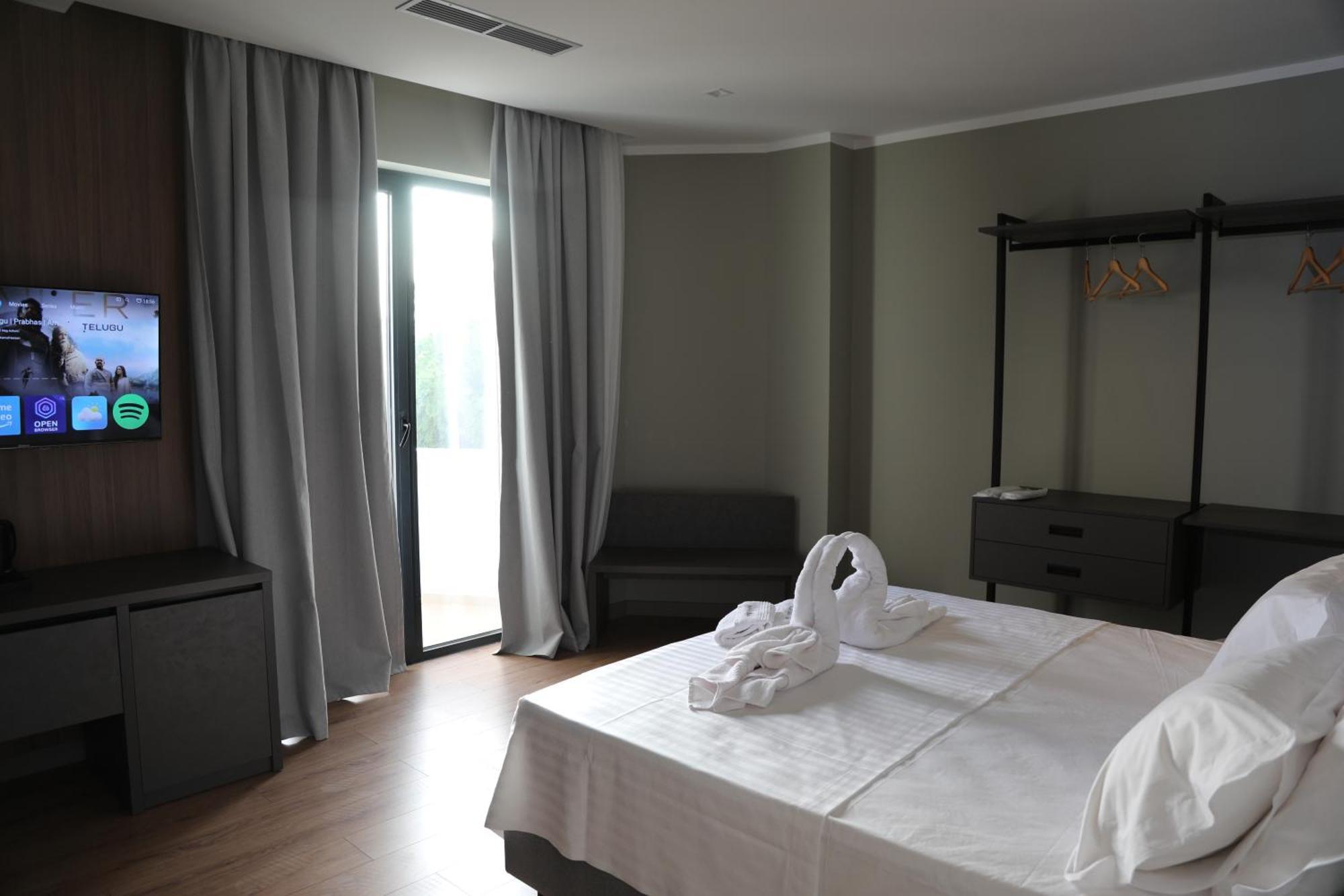 Kruja Luxury Suites Екстер'єр фото