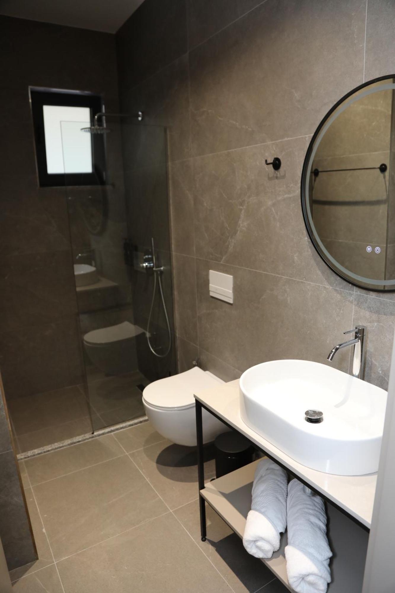 Kruja Luxury Suites Екстер'єр фото